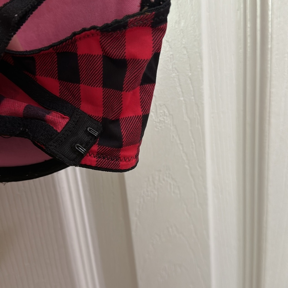 VS Pink plaid print push up bra size 34C - Picture 4 of 4